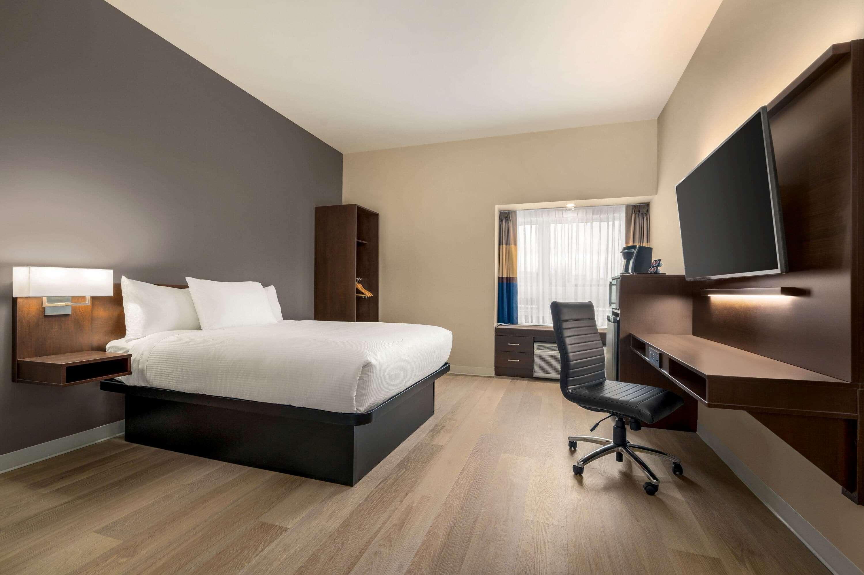 Microtel Inn & Suites By Wyndham Aurora Ngoại thất bức ảnh